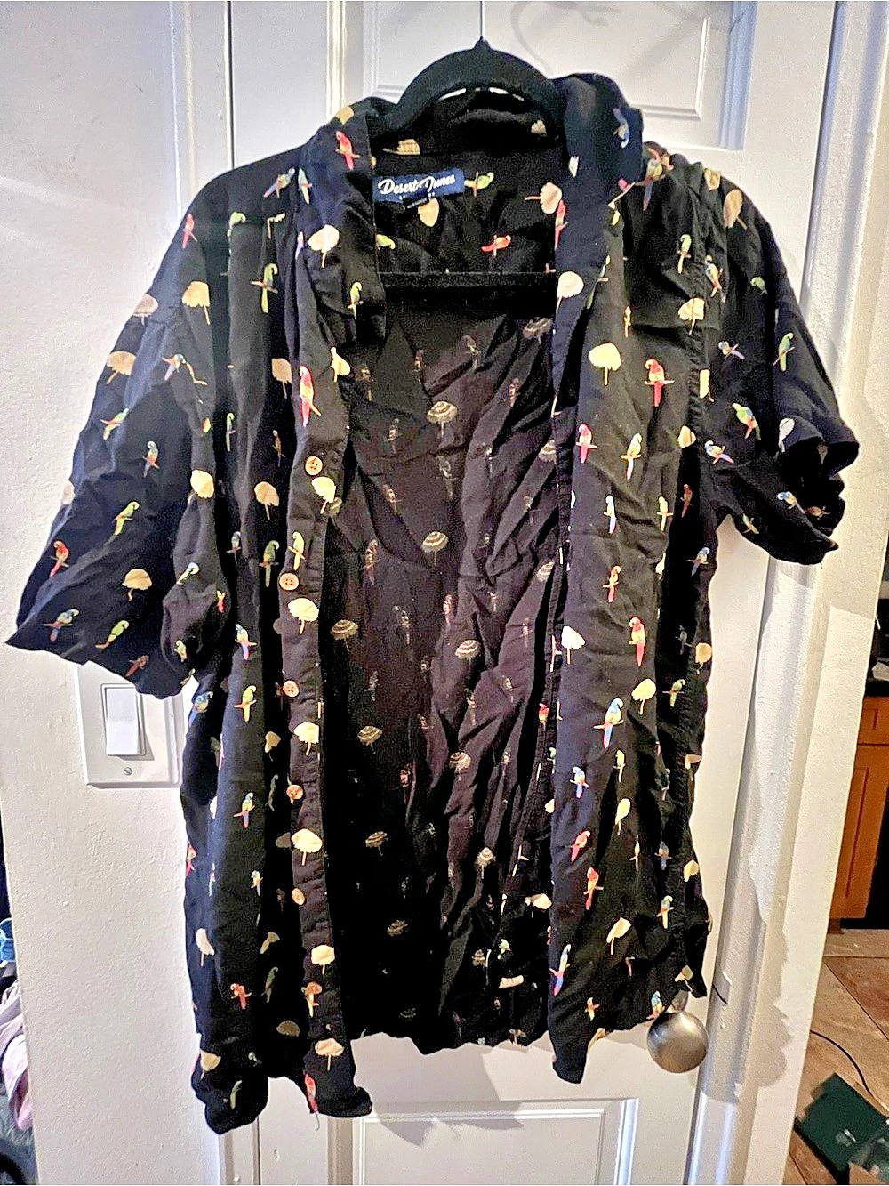 Desert Dunes Parrot Print Rayon Shirt XL